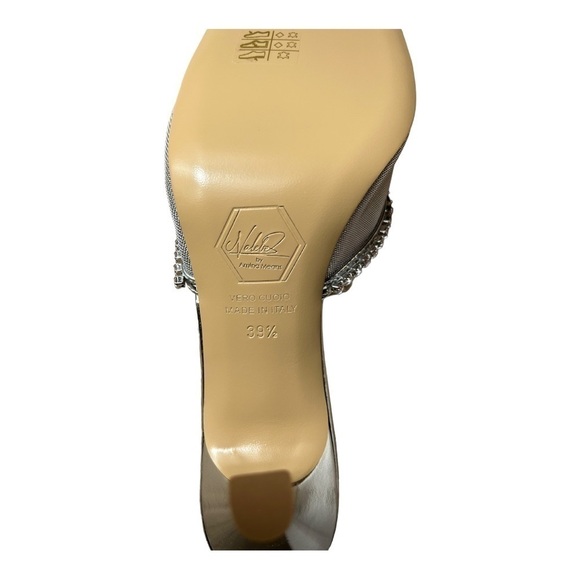 Nalebe stellar Crystal-Embellished Ankle-Strap Pumps silver - Picture 11 of 16